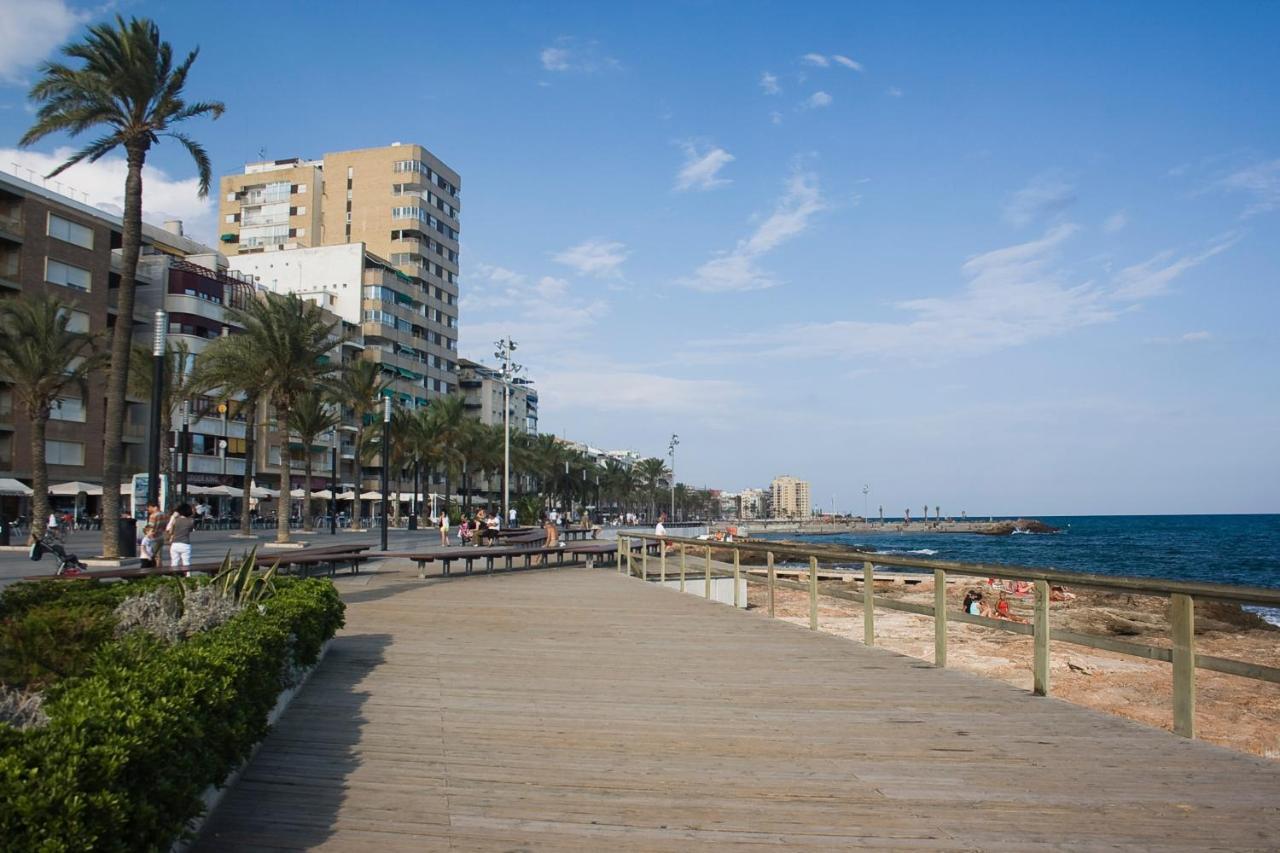 Homely Apartments Calle Apolo Torrevieja Exterior foto